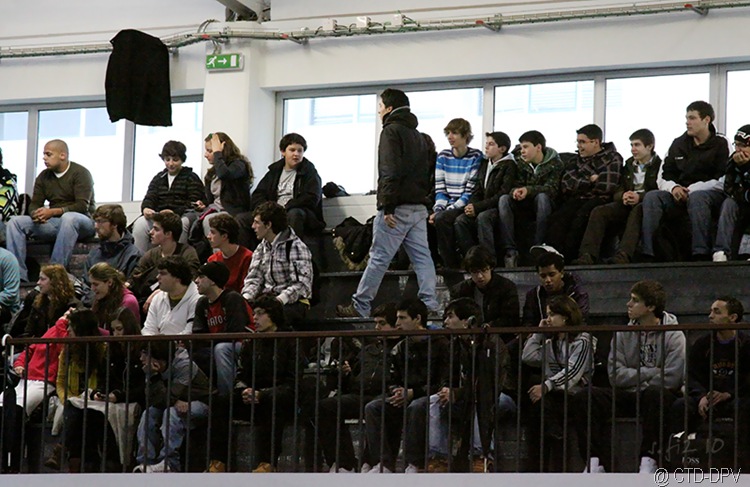 [futsal 10-02-10 018 copy[2].jpg]