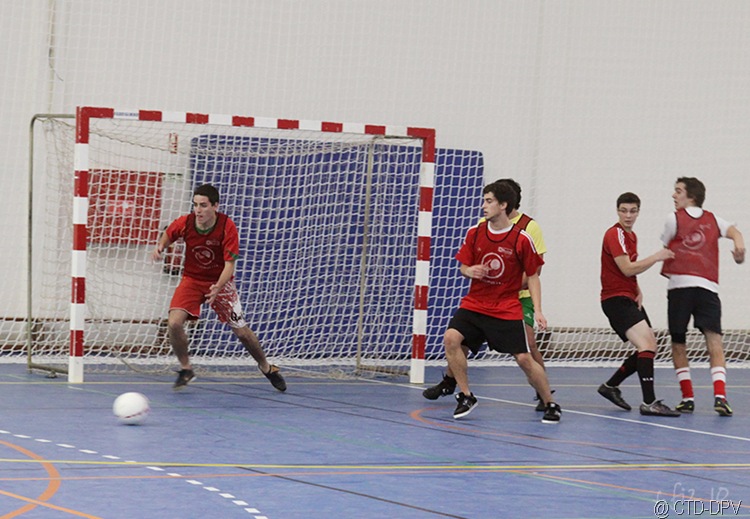 [futsal 10-02-10 116 copy[2].jpg]