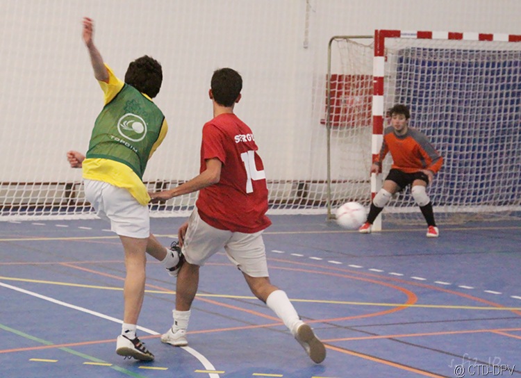 [futsal 10-02-10 179 copy[2].jpg]