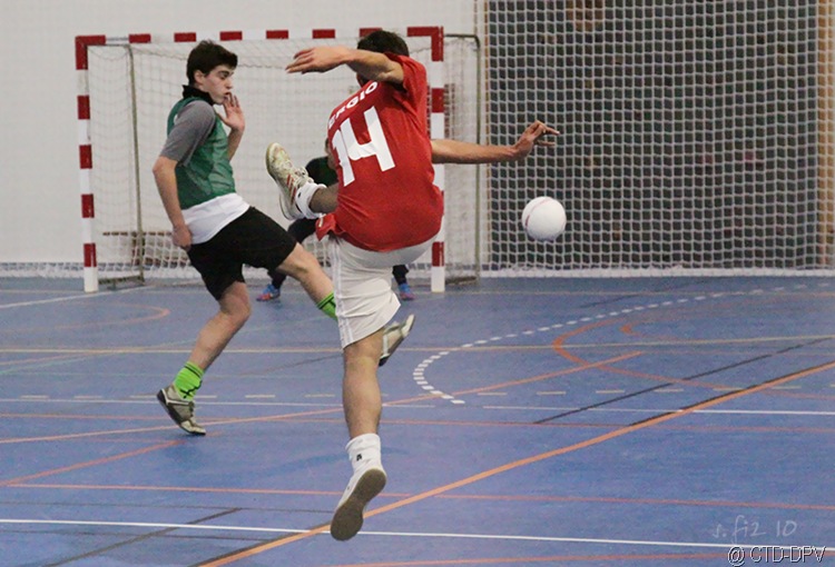 [futsal 10-02-10 180 copy[2].jpg]
