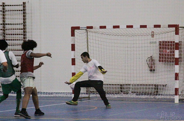 [futsal 10-02-10 208 copy[2].jpg]