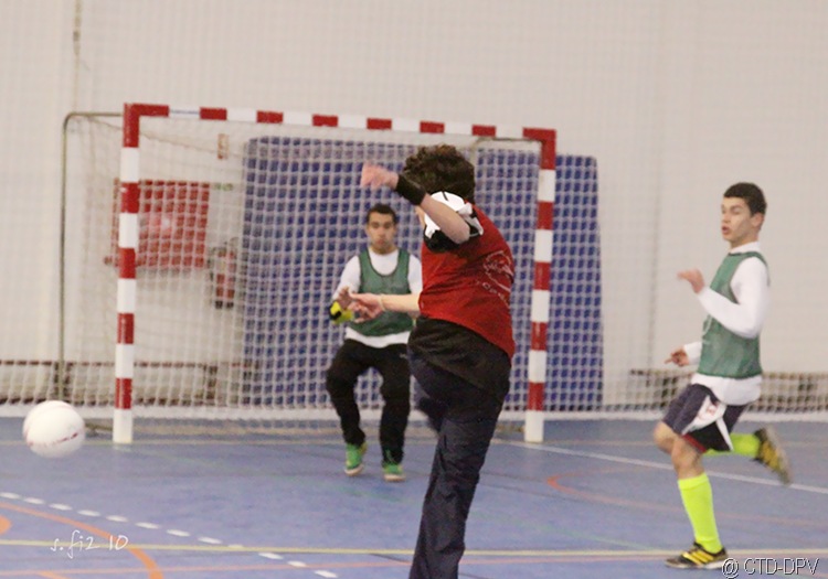 [futsal 10-02-10 265 copy[2].jpg]
