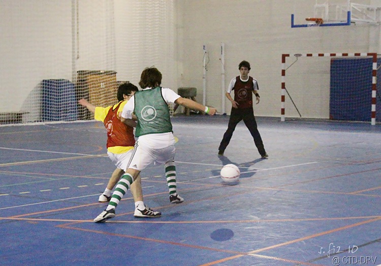 [futsal 10-02-10 273 copy[2].jpg]