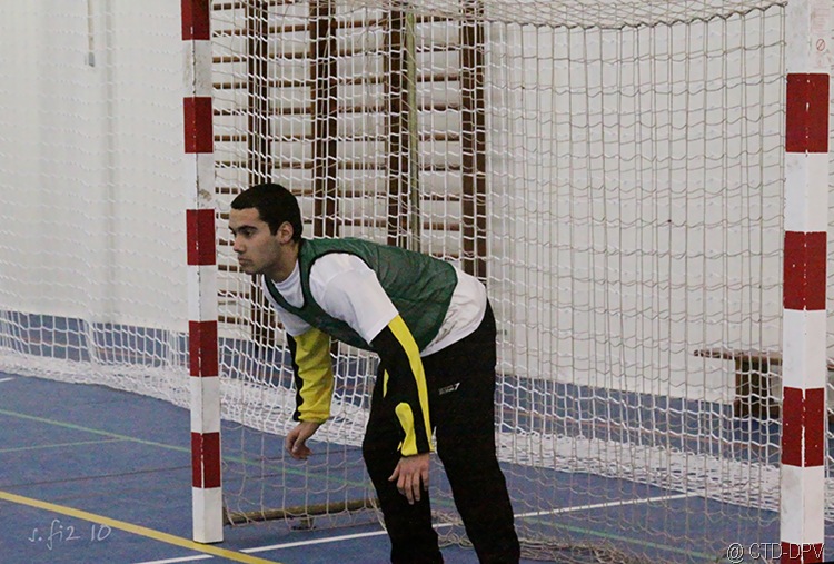 [futsal 10-02-10 283 copy[2].jpg]