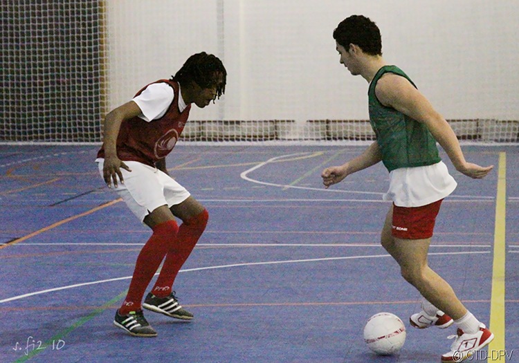 [futsal 10-02-10 334 copy[2].jpg]