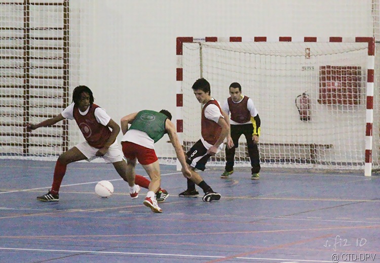 [futsal 10-02-10 346 copy[2].jpg]