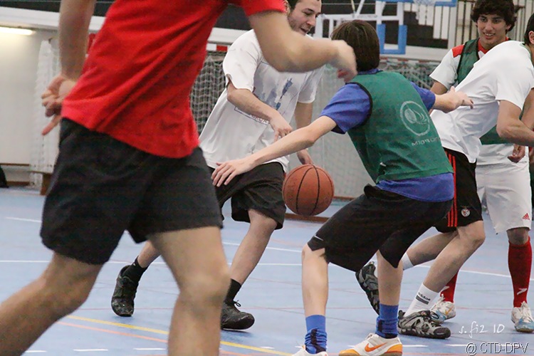 [INTER TURMAS 049 copy[2].jpg]