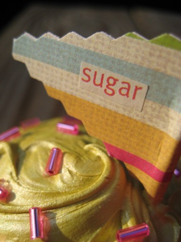 [Vintage20cupcakes2001910.jpg]