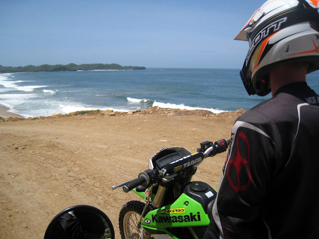 argazkia South Java day 2: Pacitan - Eastern Hills and beaches