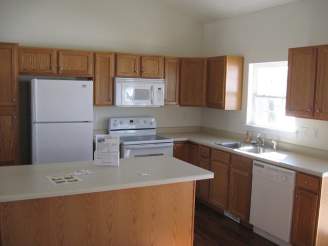 [kellis kitchen1[7].jpg]