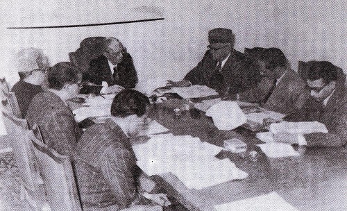 [Quaid-e-Azam presiding over a medical relief committee meeting - 26 March 1948[5].jpg]