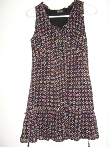 [dress1[2].jpg]