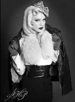 Click to see ANDREA HAUSMANN Special Feature...