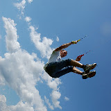 Session de kitejump avec J-P, Dam et Sim à Ernage le 19/06/09