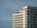 Again another pic of the Royal Holiday.

http://www.club.royal-holiday.com/index.php?fuseaction=home.resort&id=194#