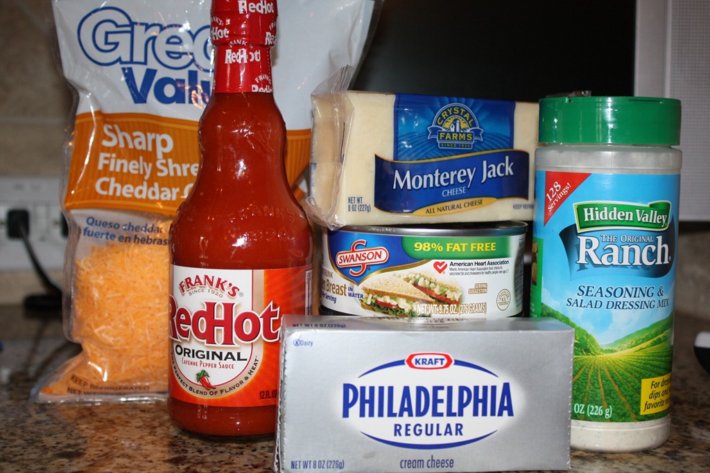 [Buffalo Chicken Dip 001[4].jpg]
