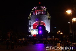 MEXICO, D.F., 01ENERO2011.- La noche de ayer se realizo un concierto para despedir el ano 2010 y dar la bienvenida al ano 2011. En el concierto estuvo presente Joan Sebastian y el grupo Canaveral.