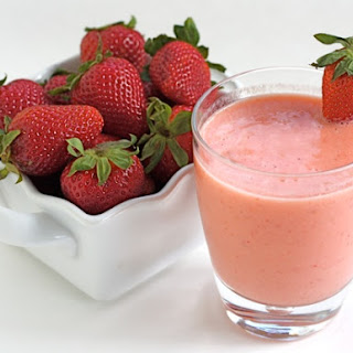 Easy Strawberry Mango Smoothie