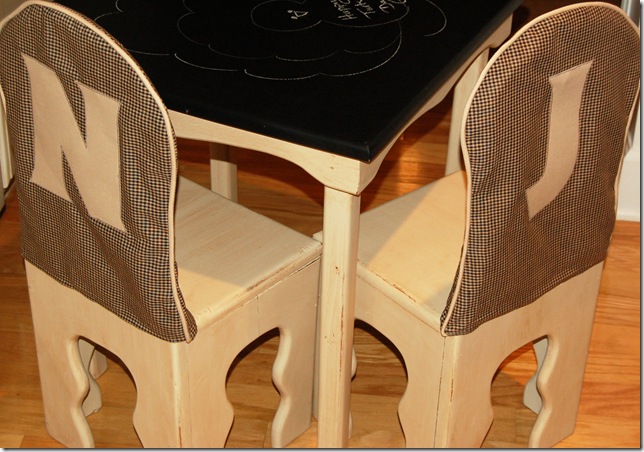 table and chairs 2