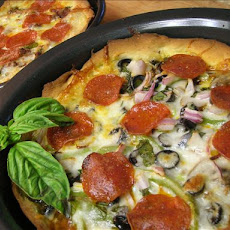 Really Deep Dish Pizza (Cake Pan Pizza)