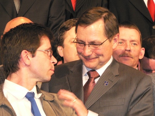 [P1070956 [][4].jpg]