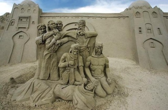 [sand_castles_12[6].jpg]