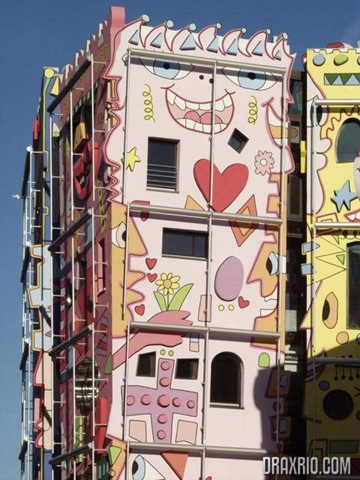 [Happy-Rizzi-House4[4].jpg]