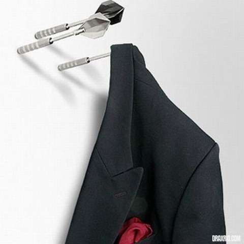 [coat_hangers_14[4].jpg]