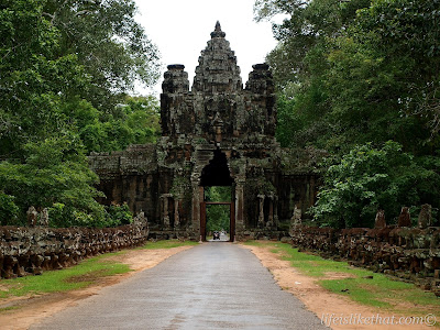 angkor thom, angkor wat, victory gate