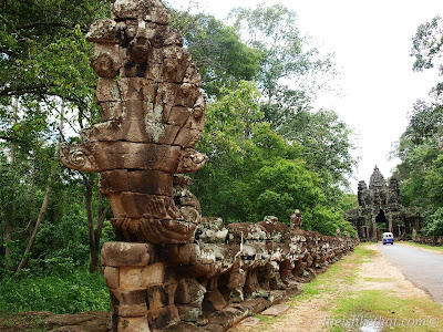 angkor thom, angkor wat, victory gate
