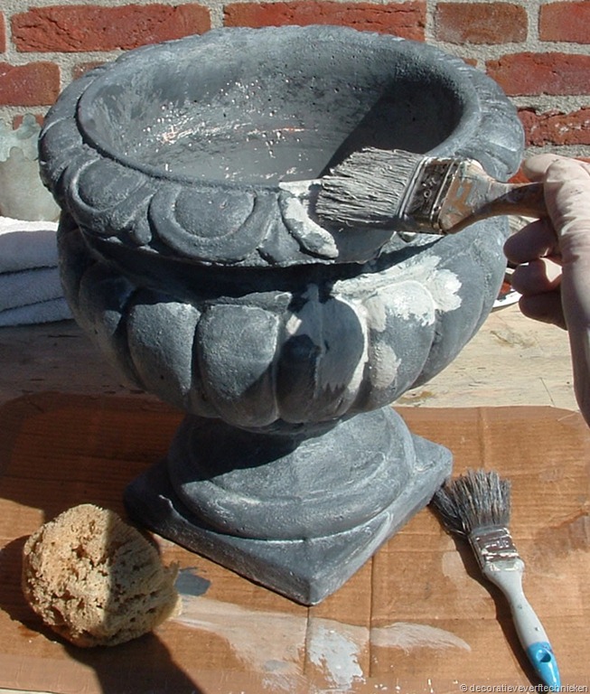 [decoratieve_verftechnieken_pot_betonlook1[23].jpg]