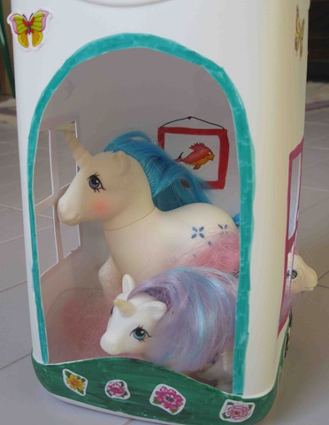 [pony house 1[3].jpg]