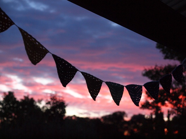 [sun sets on 2010[3].jpg]