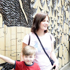 Jakob & Mommy in front of a sweet new wall at the Zoo.