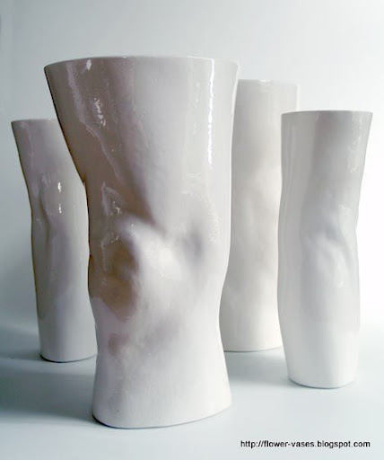 Flower vases:vases-11115