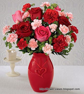Flower vases:vases-10379