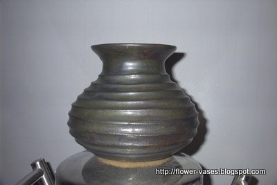 Flower vases:vases-10966