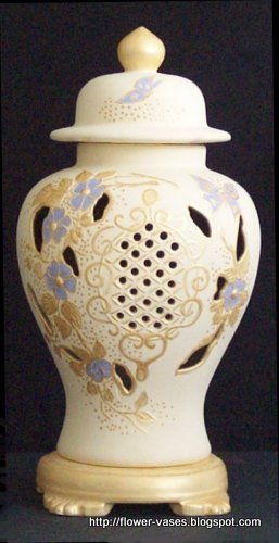 Flower vases:flower-12038