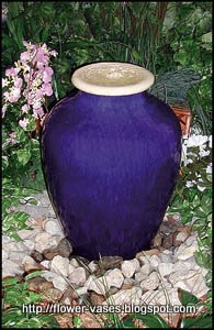 Flower vases:vases-12423