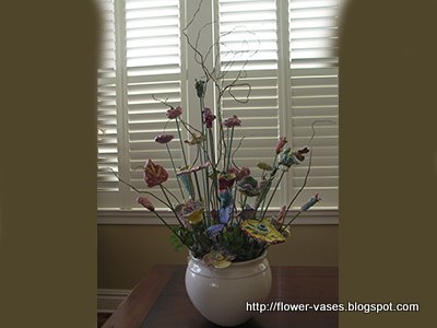 Flower vases:vases-10970