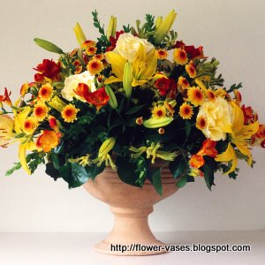 Flower vases:flower-10437