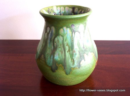 Flower vases:vases-12025
