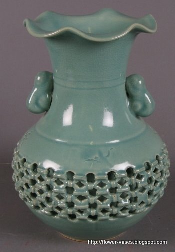 Flower vases:vases-10311
