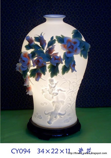 Flower vases:vases-11574