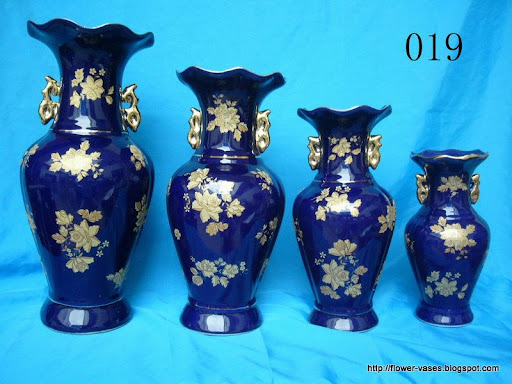 Flower vases:vases-12071