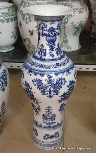 Flower vases:vases-12073