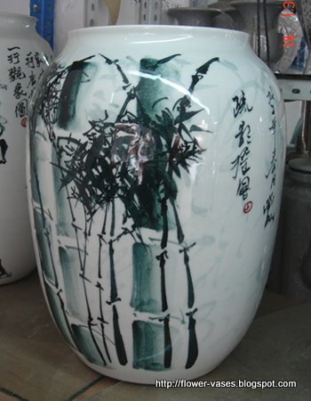 Flower vases:vases-12314