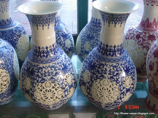 Flower vases:flower-12515