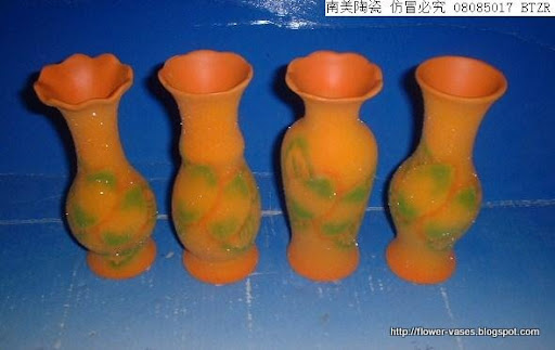 Flower vases:vases-12623