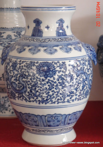 Flower vases:vases-12626